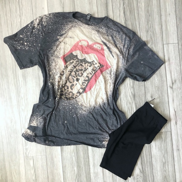Tops - NEW Bleached Leopard tongue Kiss Top S-3X shirt
